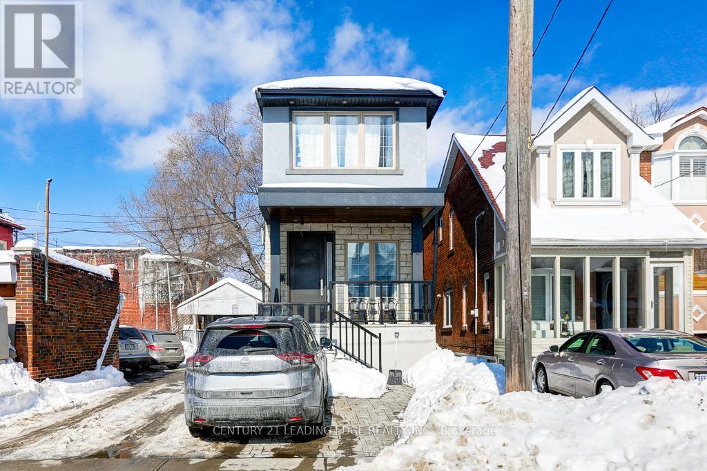 140 GOWAN AVENUE, Toronto, Ontario