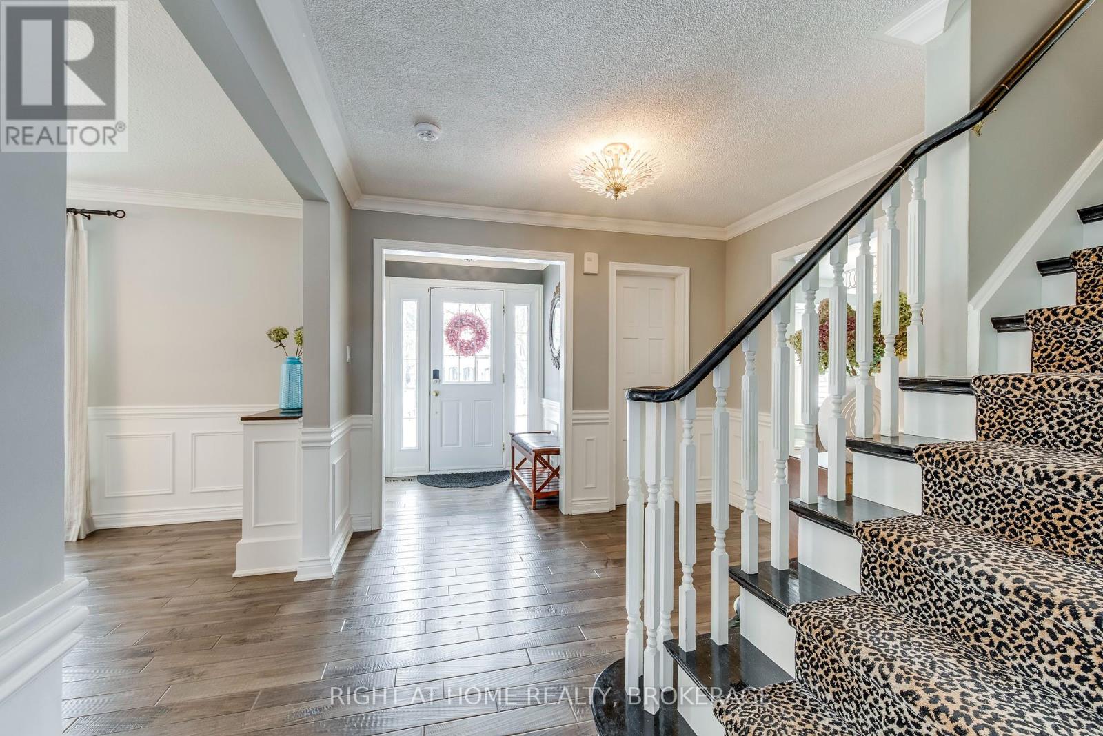 Property at 1335 CAMBRIDGE DRIVE image 3