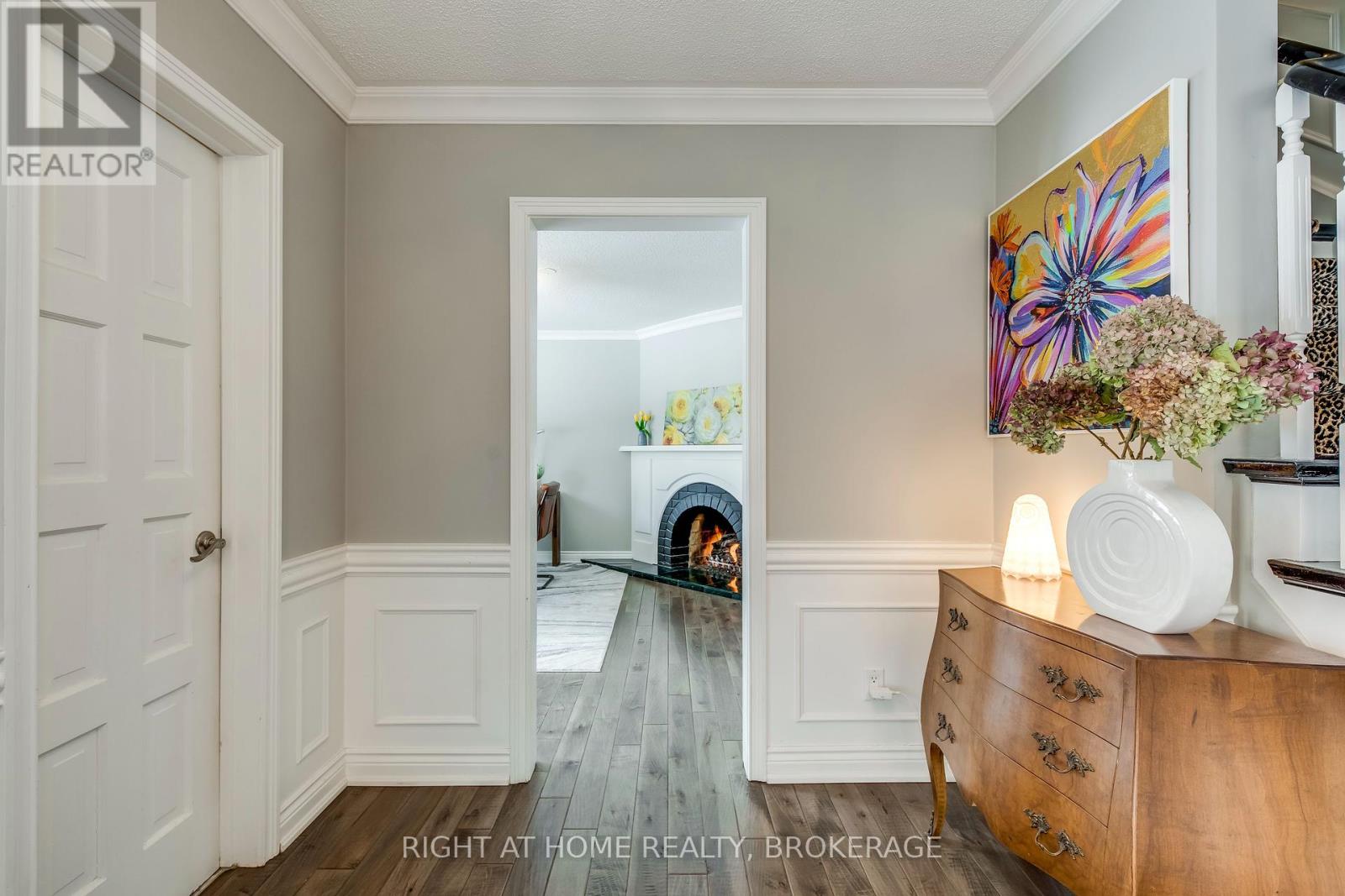 Property at 1335 CAMBRIDGE DRIVE image 4