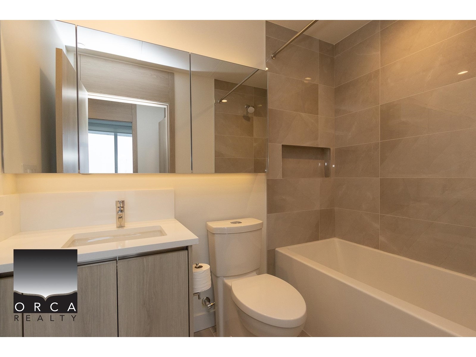 3301 10750 135a Street, Surrey, British Columbia  V3T 0V4 - Photo 11 - R2966527