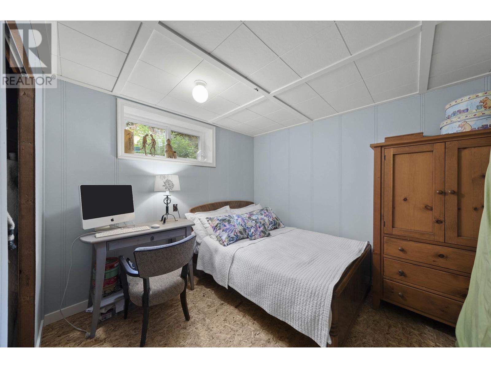 452 Northcliffe Crescent, Burnaby, British Columbia  V5A 1A1 - Photo 31 - R2969627