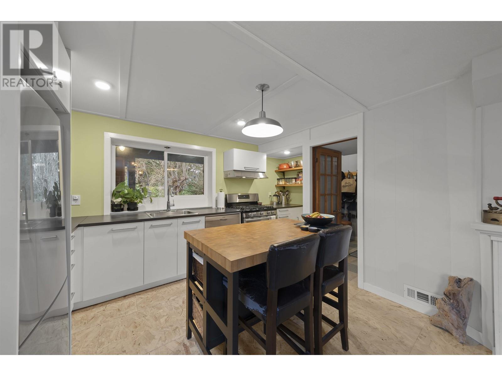452 Northcliffe Crescent, Burnaby, British Columbia  V5A 1A1 - Photo 25 - R2969627