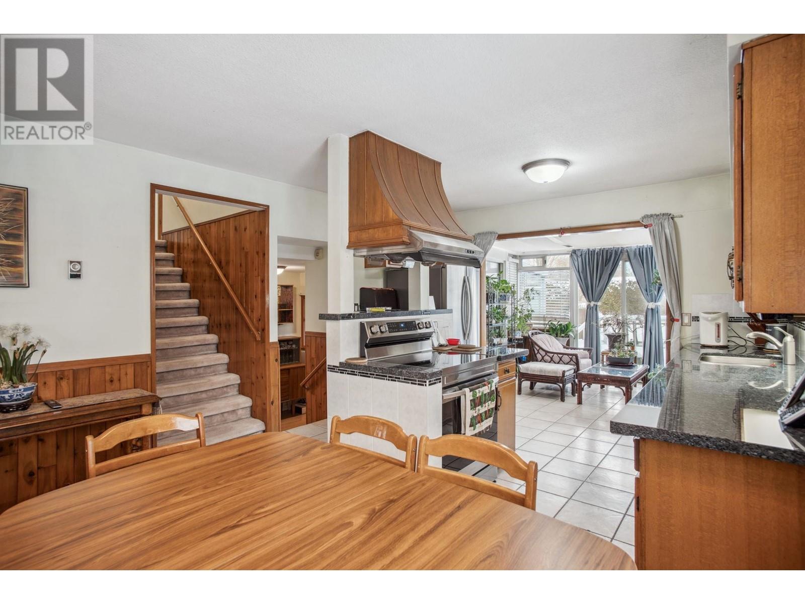 Listing Picture 13 of 38 : 6591 SWIFT AVENUE, Richmond / 烈治文 - 魯藝地產 Yvonne Lu Group - MLS Medallion Club Member