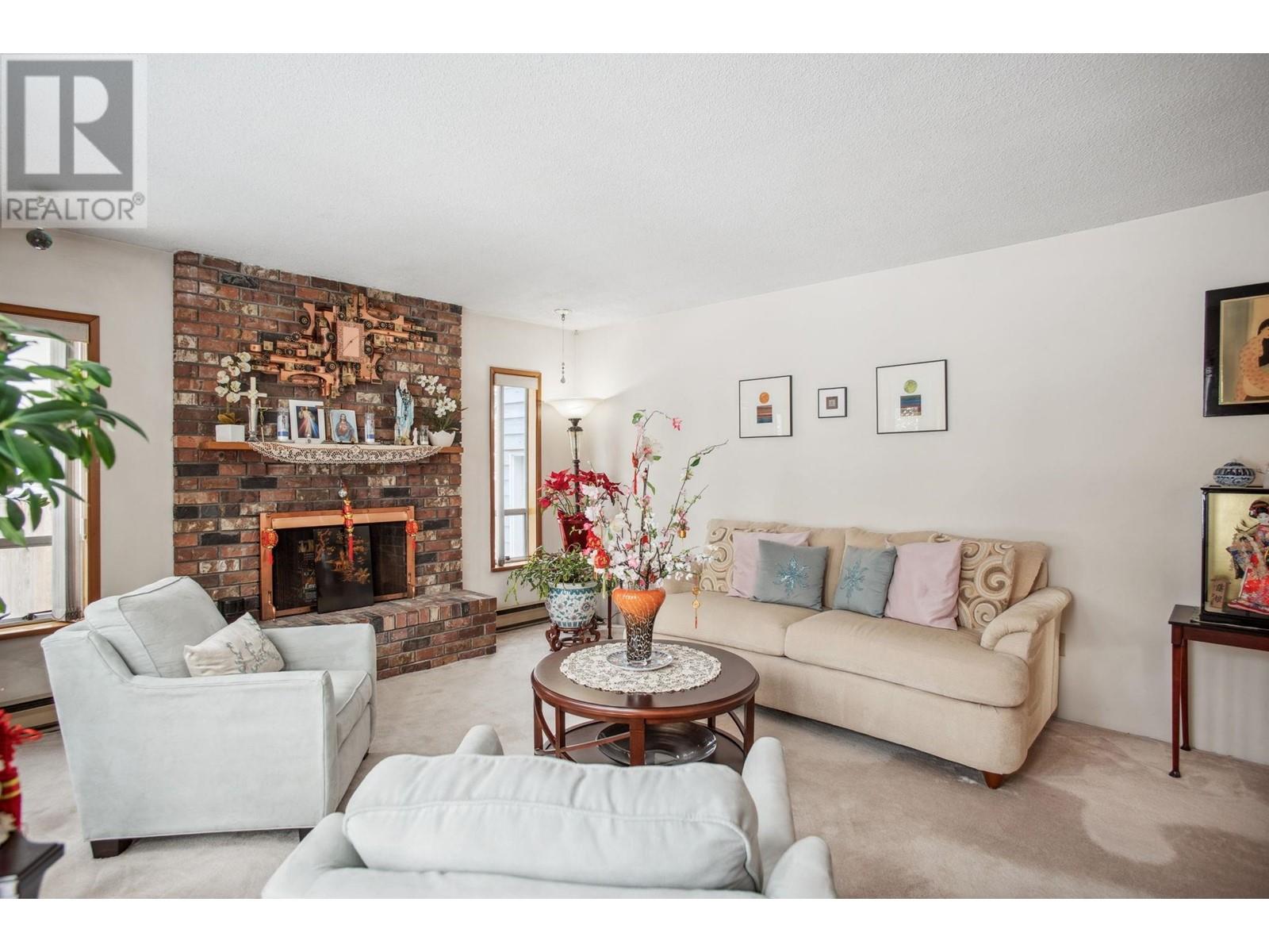 Listing Picture 6 of 38 : 6591 SWIFT AVENUE, Richmond / 烈治文 - 魯藝地產 Yvonne Lu Group - MLS Medallion Club Member