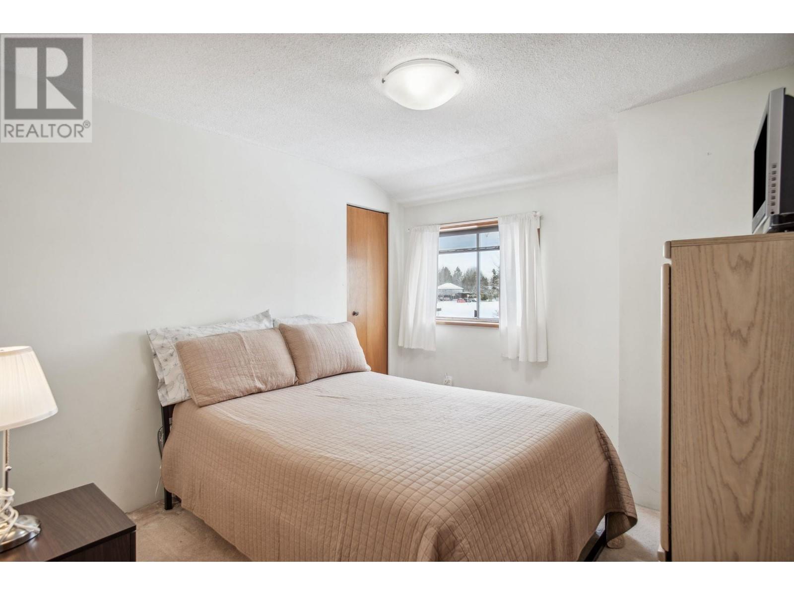 Listing Picture 23 of 38 : 6591 SWIFT AVENUE, Richmond / 烈治文 - 魯藝地產 Yvonne Lu Group - MLS Medallion Club Member