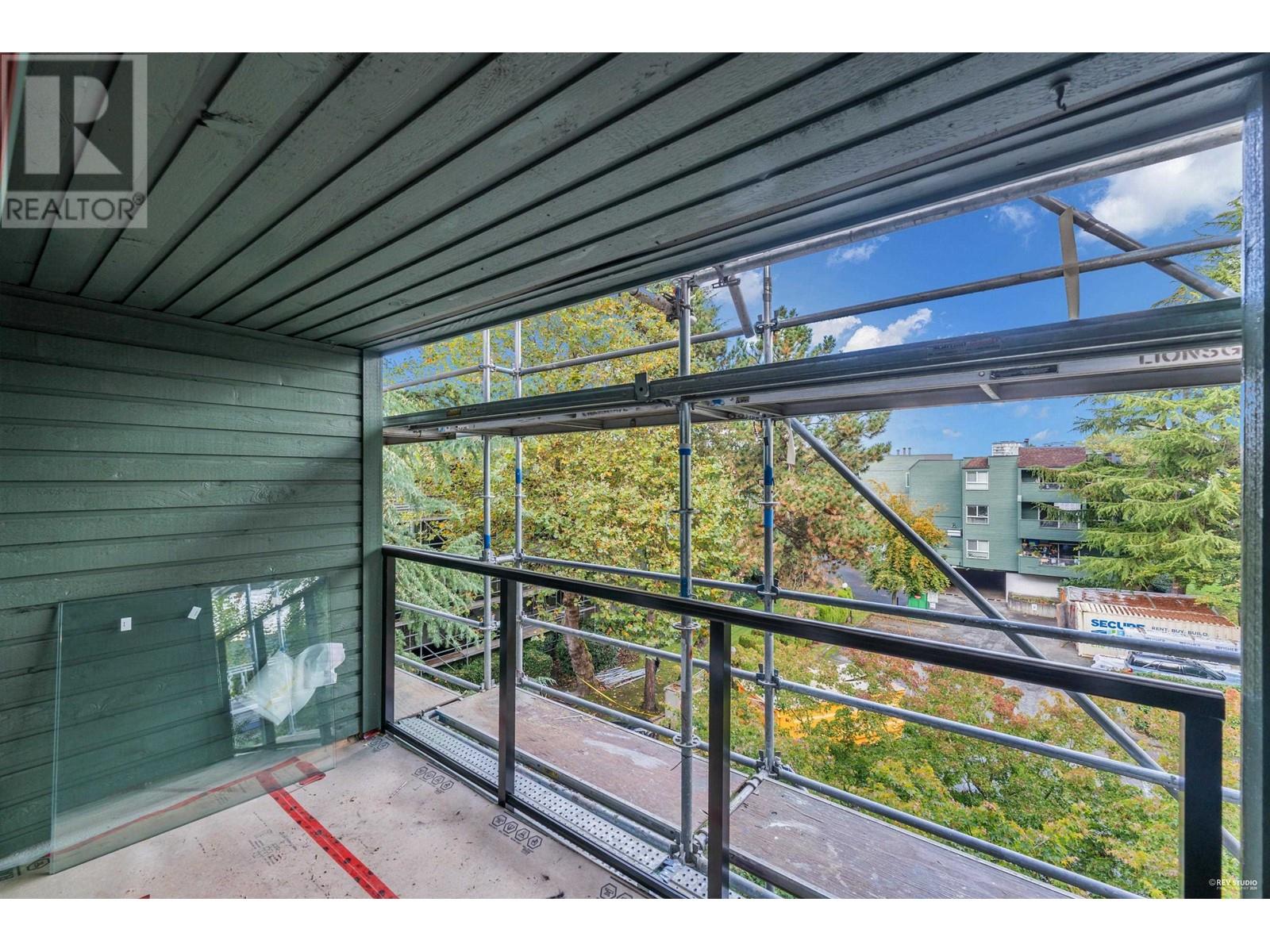 Listing Picture 2 of 2 : 321 8591 WESTMINSTER HIGHWAY, Richmond / 烈治文 - 魯藝地產 Yvonne Lu Group - MLS Medallion Club Member