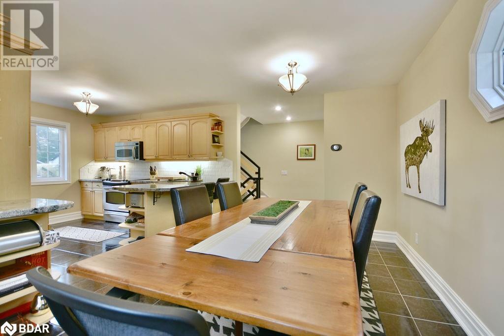25 Laidlaw Street, Wasaga Beach, Ontario  L9Z 2L2 - Photo 10 - 40701008