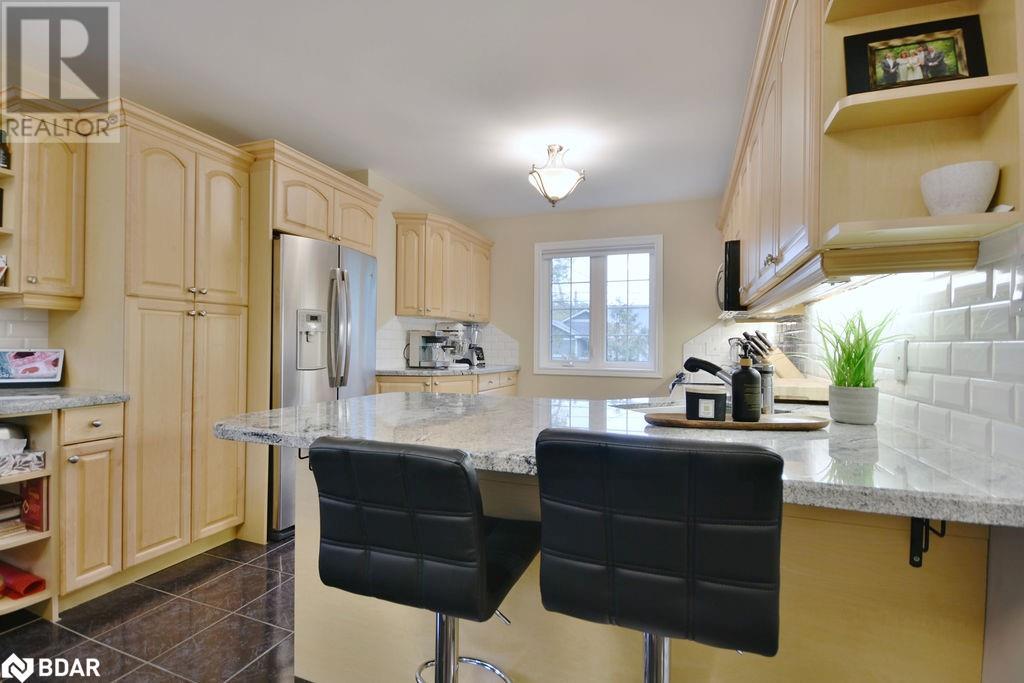 25 Laidlaw Street, Wasaga Beach, Ontario  L9Z 2L2 - Photo 6 - 40701008