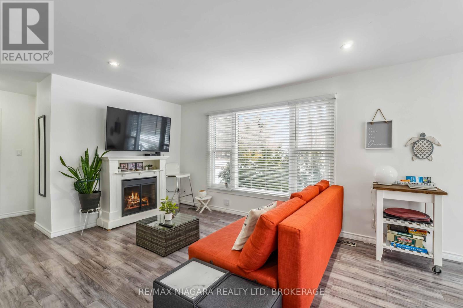 Property at 179 BEECHWOOD AVENUE image 3