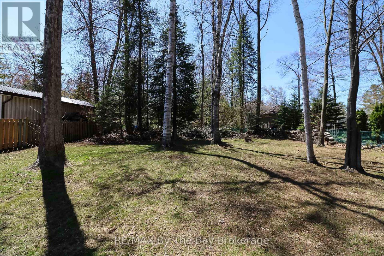 84 32nd Street N, Wasaga Beach, Ontario  L9Z 2C4 - Photo 22 - S11986708