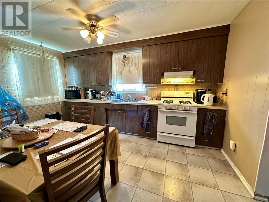 153 Willow Road, Atikokan, Ontario  P0T 1C0 - Photo 3 - 2120899