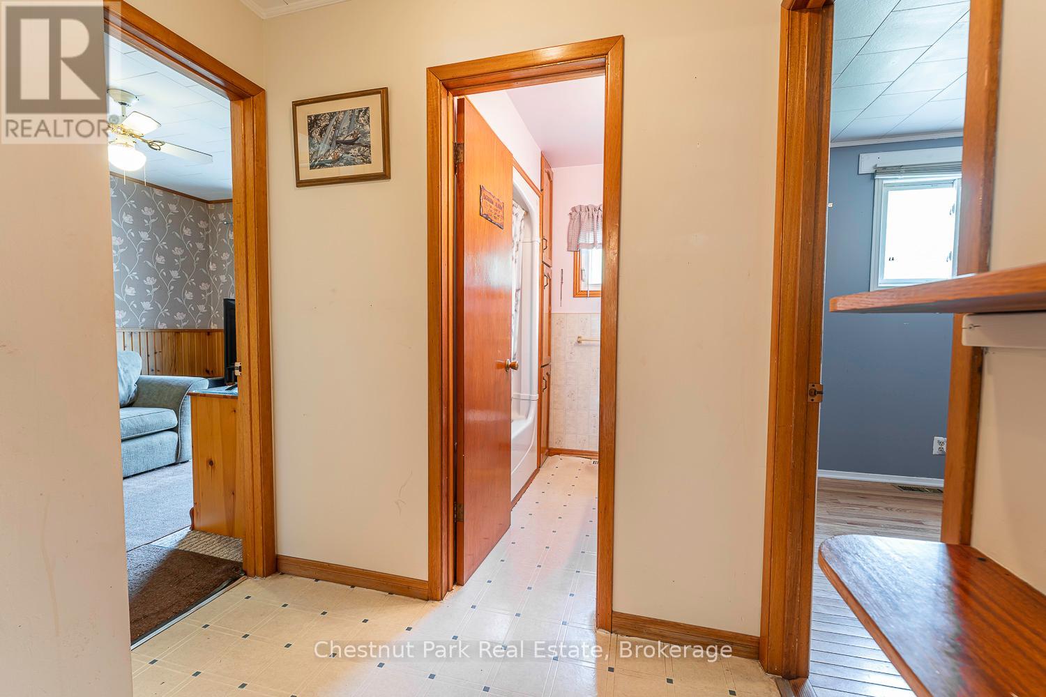 1570 9th Avenue E, Owen Sound, Ontario  N4K 3G3 - Photo 12 - X11937903