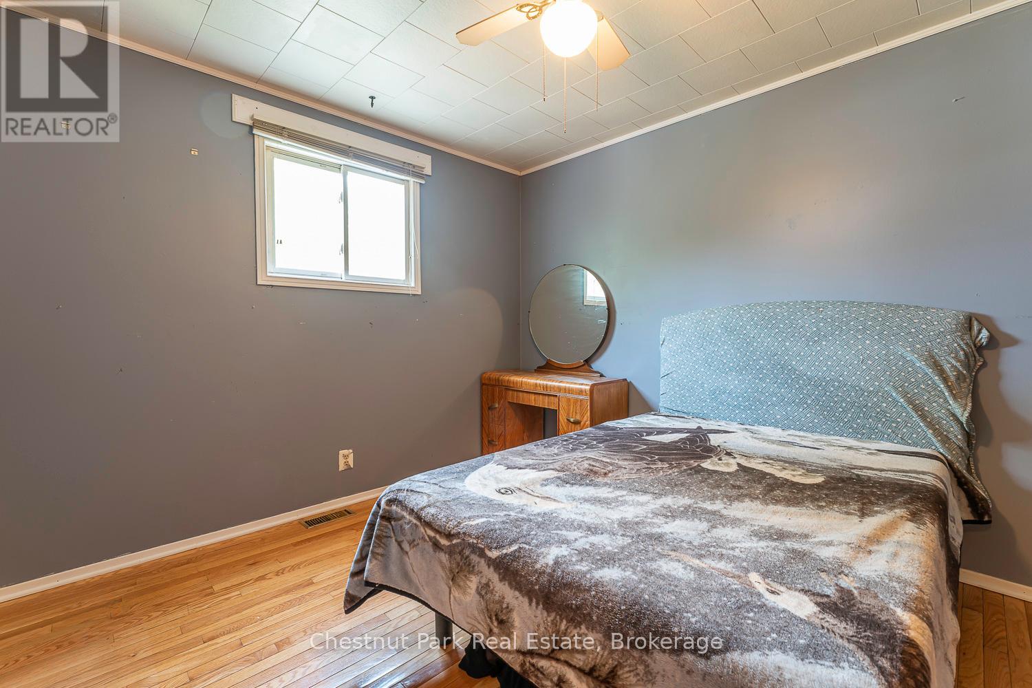 1570 9th Avenue E, Owen Sound, Ontario  N4K 3G3 - Photo 13 - X11937903