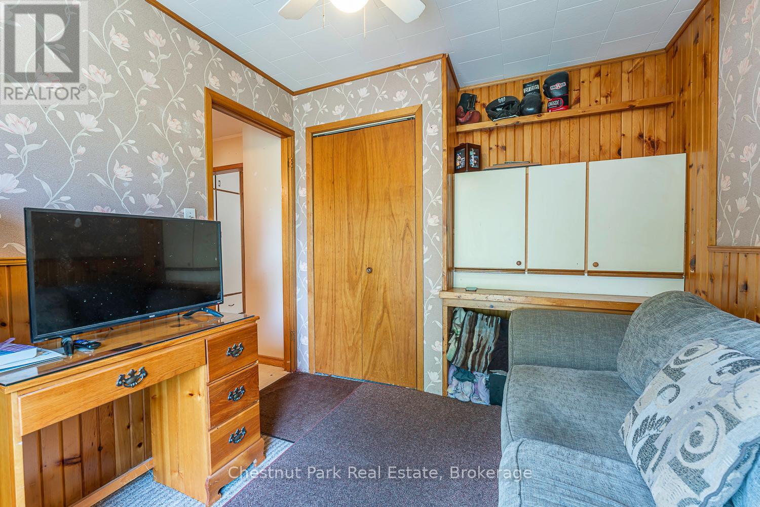 1570 9th Avenue E, Owen Sound, Ontario  N4K 3G3 - Photo 17 - X11937903
