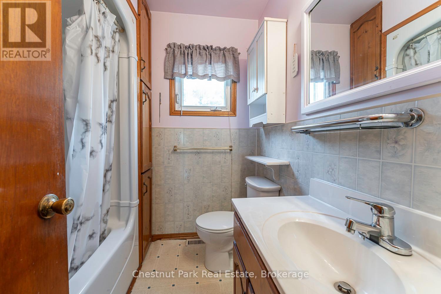 1570 9th Avenue E, Owen Sound, Ontario  N4K 3G3 - Photo 18 - X11937903