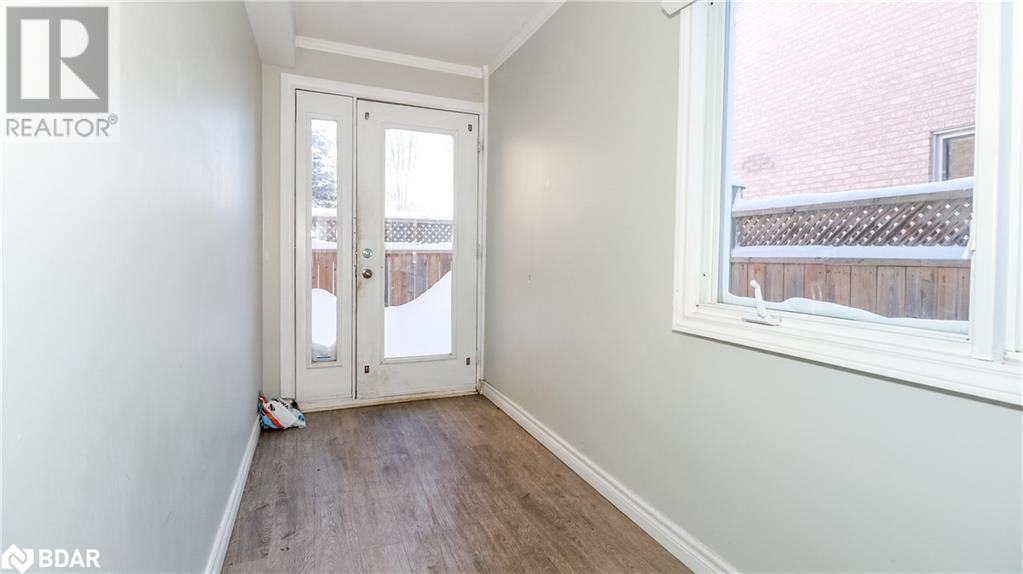 104 Brown Street, Barrie, Ontario  L4N 7V6 - Photo 11 - 40700923