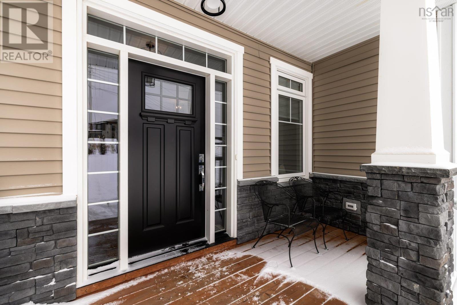 210 Azure Court, Middle Sackville, Nova Scotia  B4E 0R1 - Photo 2 - 202502813