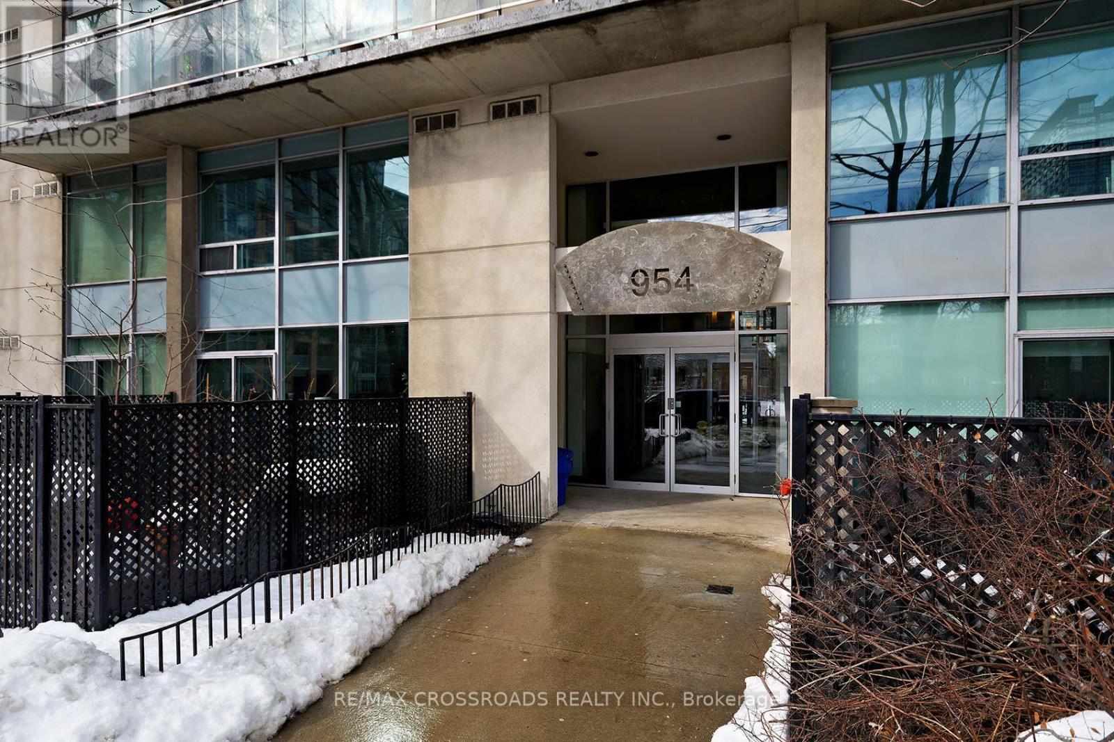 Property at 526 - 954 KING STREET W image 1