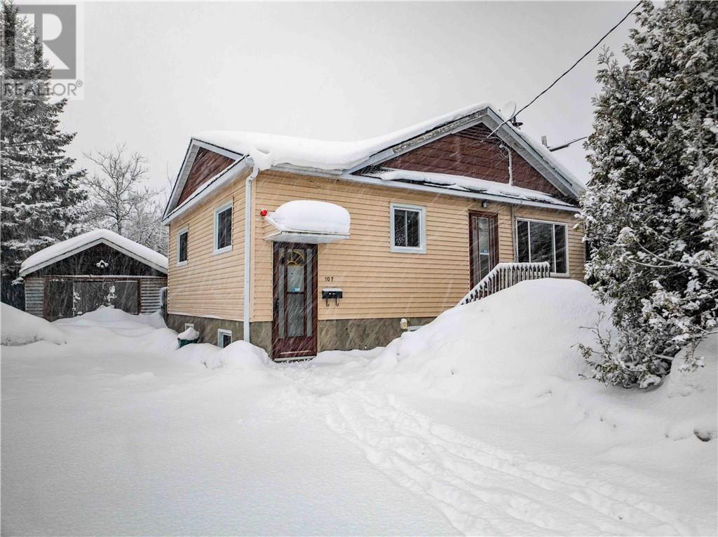 107 Somerset Street, Sudbury, Ontario  P3B 3A9 - Photo 1 - 2120921