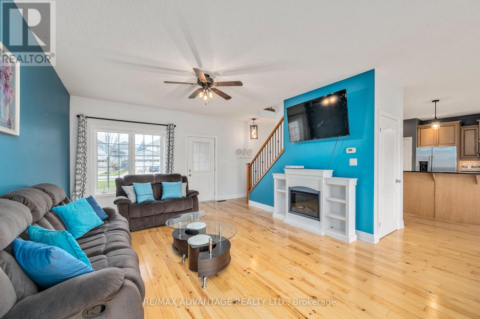 Property at 125 DEBORAH DRIVE image 5