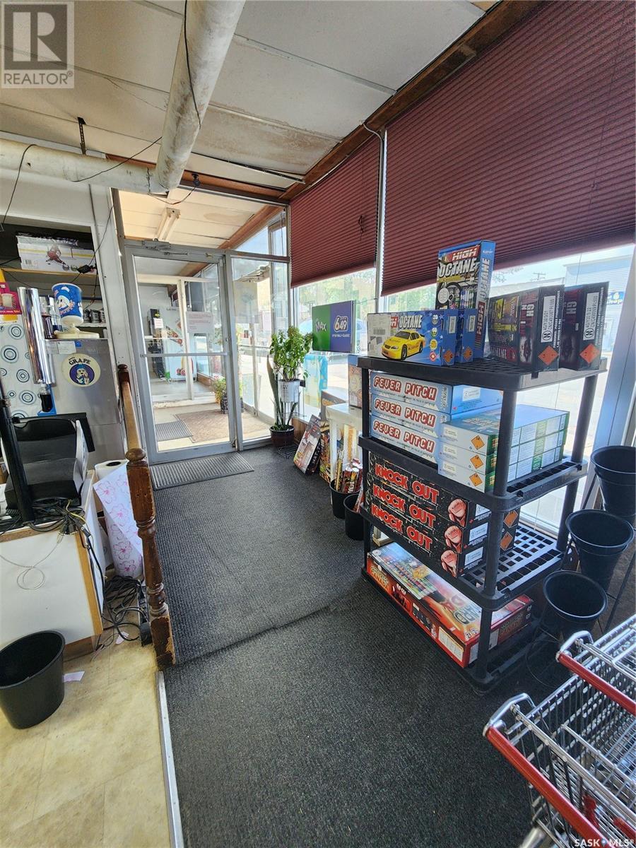 103 Main Street, Radville, Saskatchewan  S0C 2G0 - Photo 8 - SK981143