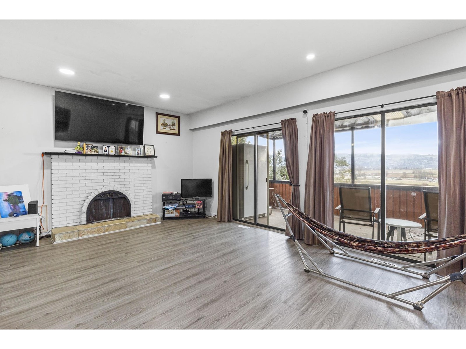 Property at 35337 ROCKWELL DRIVE image 4
