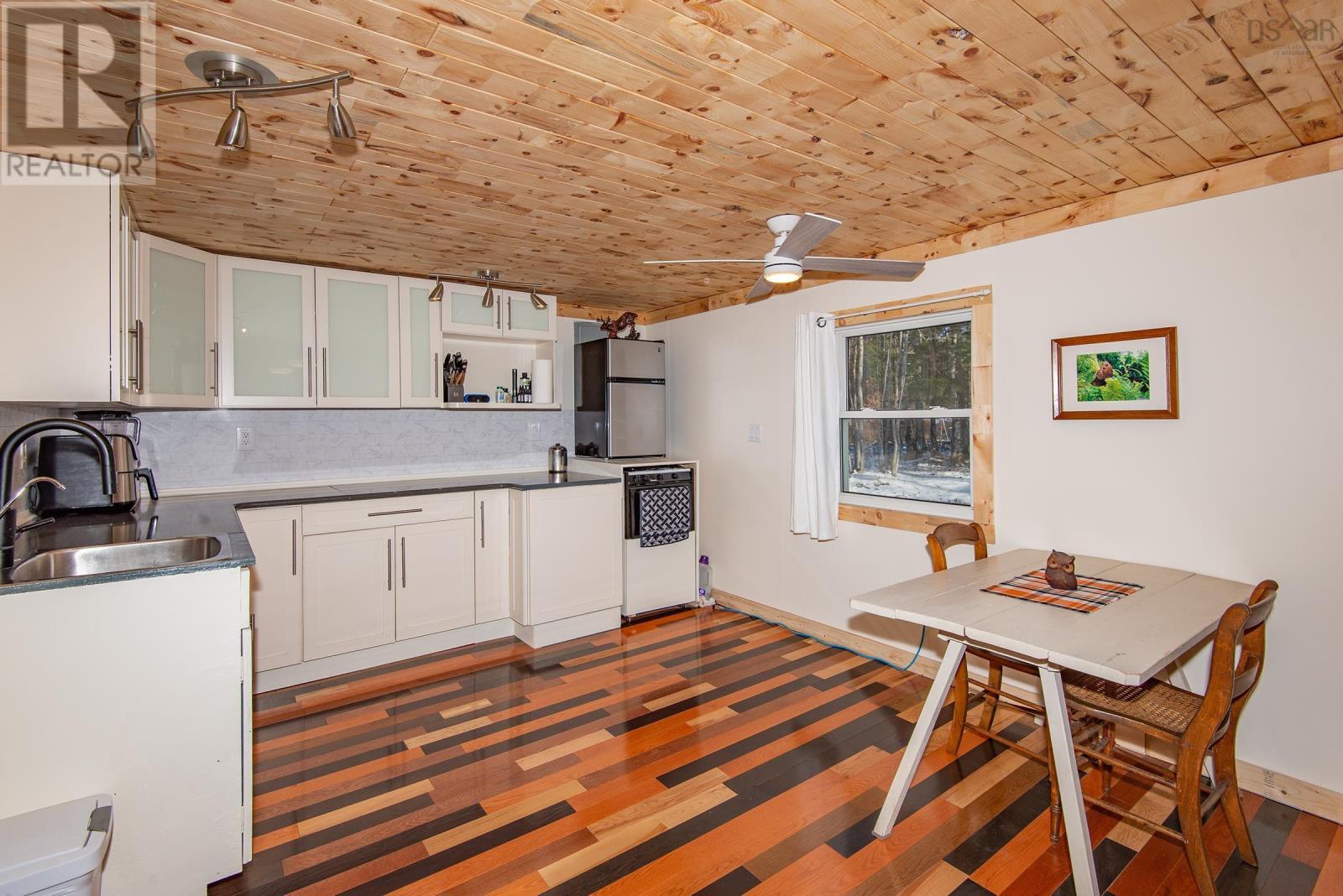 1110 Margo Road, Belliveaus Cove, Nova Scotia  B0W 1M0 - Photo 10 - 202427768