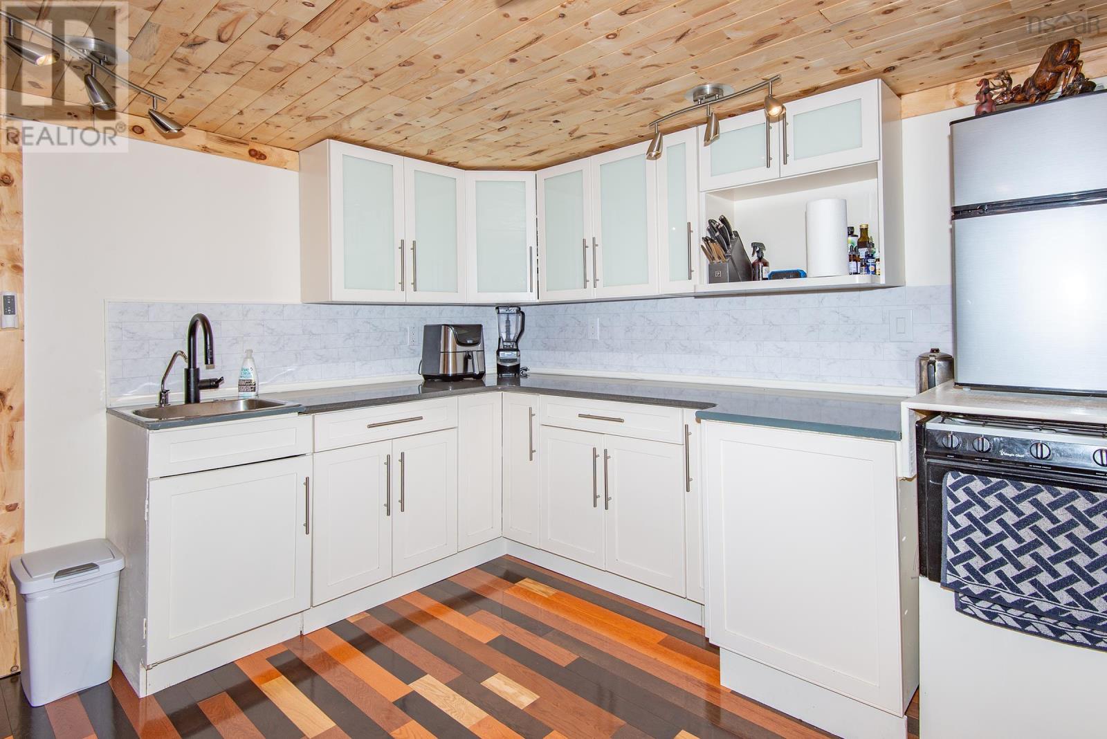 1110 Margo Road, Belliveaus Cove, Nova Scotia  B0W 1M0 - Photo 9 - 202427768