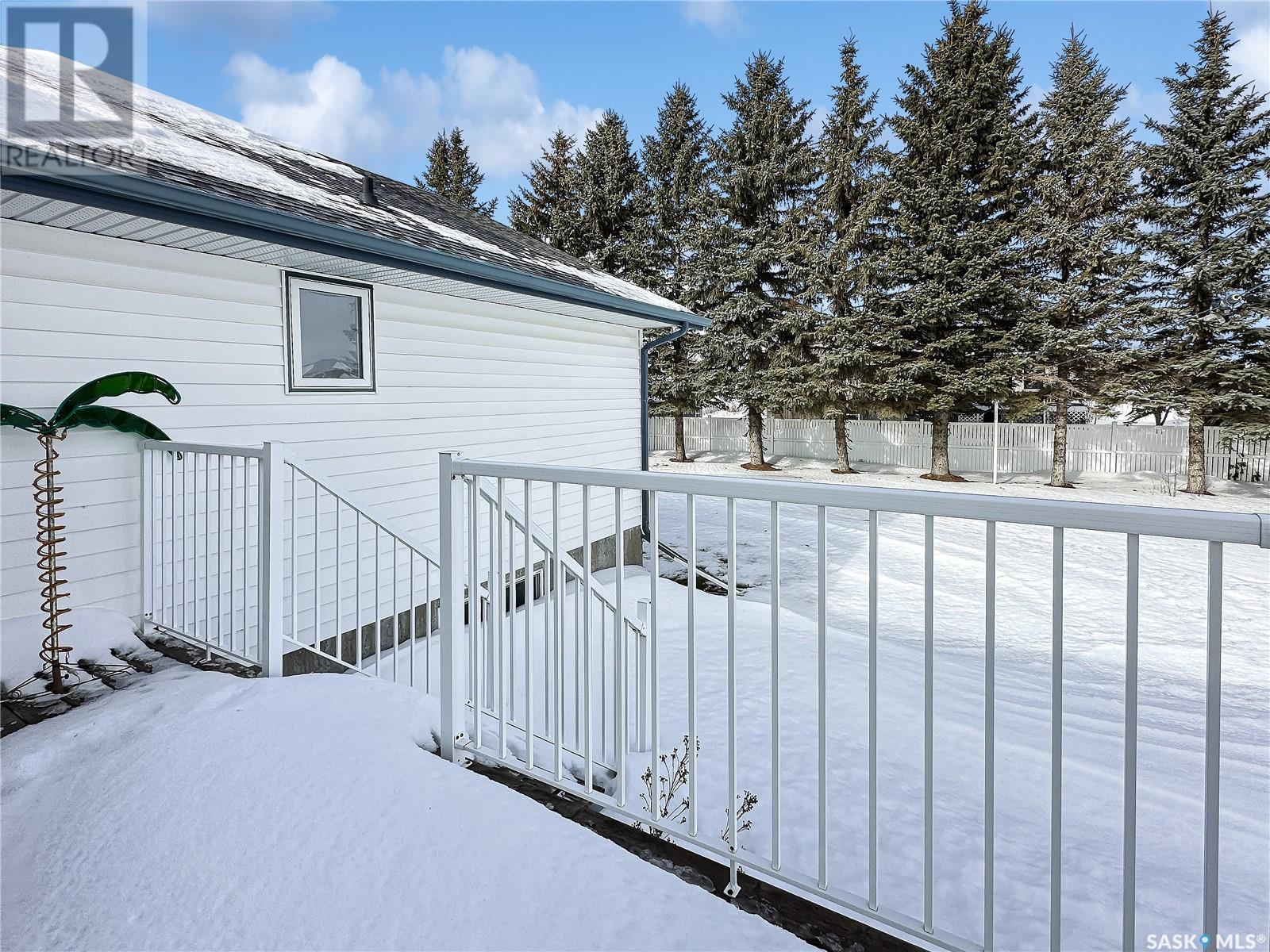 119 Westview Drive, Balcarres, Saskatchewan  S0G 0C0 - Photo 2 - SK996485