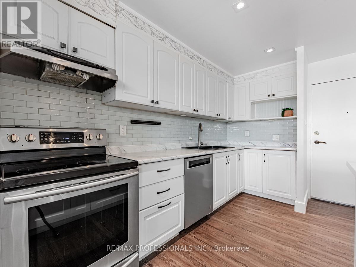 Property at 206 - 541 BLACKTHORN AVENUE image 3