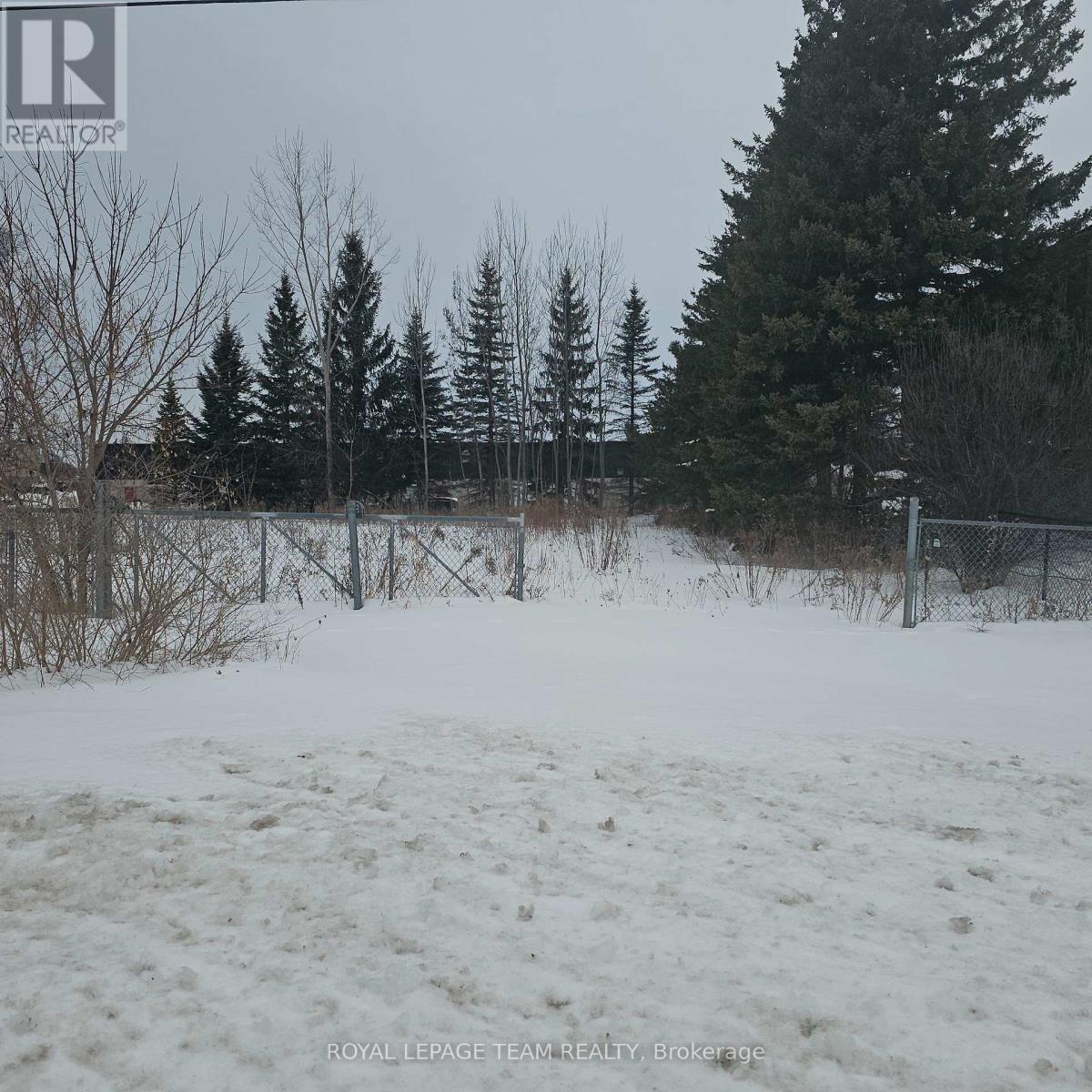 4021 CARLING AVENUE, Ottawa, Ontario