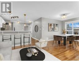 303 128 W 21 STREET, North Vancouver, British Columbia