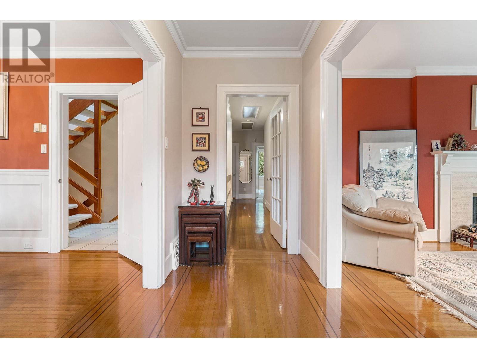 Property at 6388 CHURCHILL STREET image 5