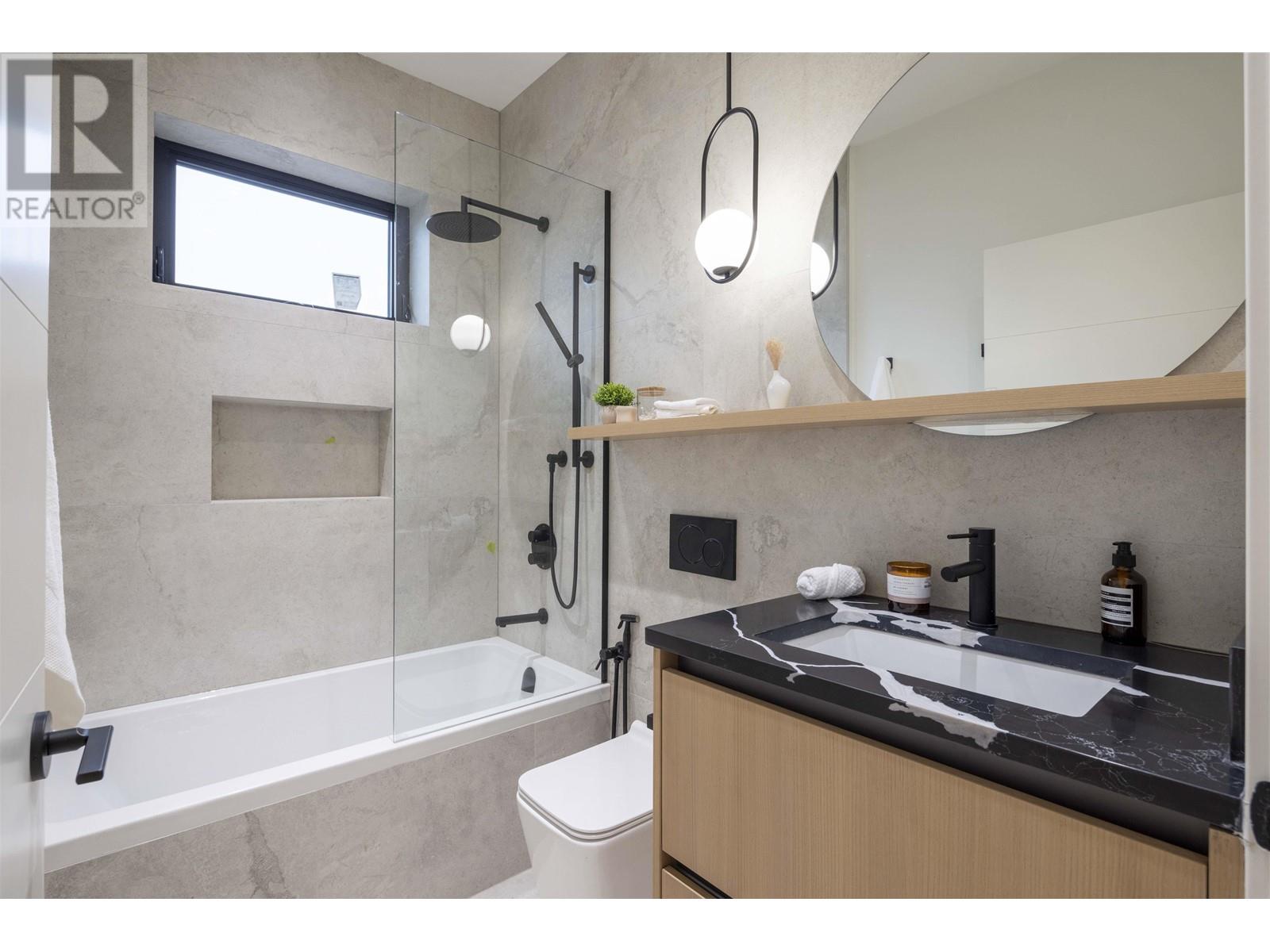 2111 E 46th Avenue, Vancouver, British Columbia  V5P 1P3 - Photo 24 - R2970242