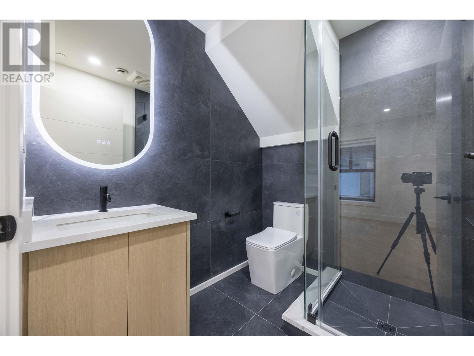 2111 E 46th Avenue, Vancouver, British Columbia  V5P 1P3 - Photo 31 - R2970242