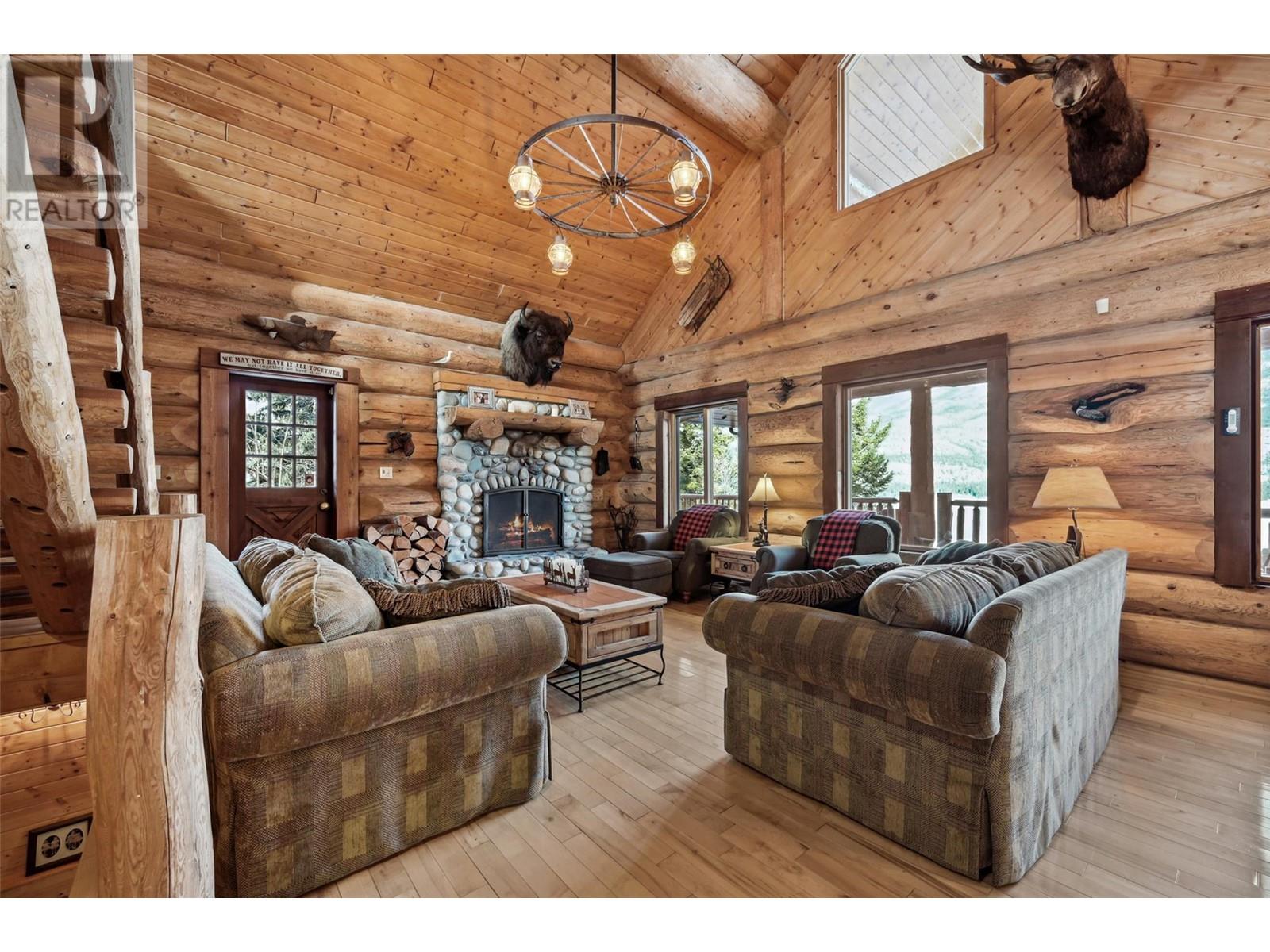 6975 Columbia Ridge Drive, Fairmont Hot Springs, British Columbia  V0B 1L1 - Photo 8 - 10335755