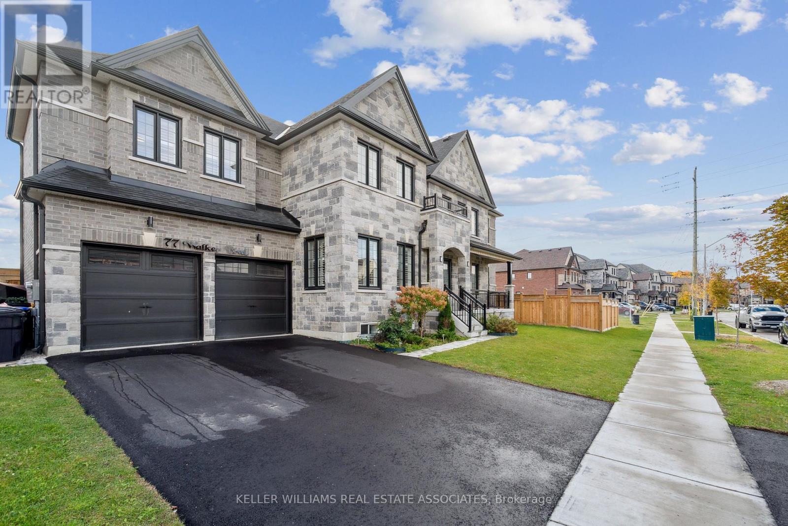 Property at 77 WALKER BOULEVARD image 3