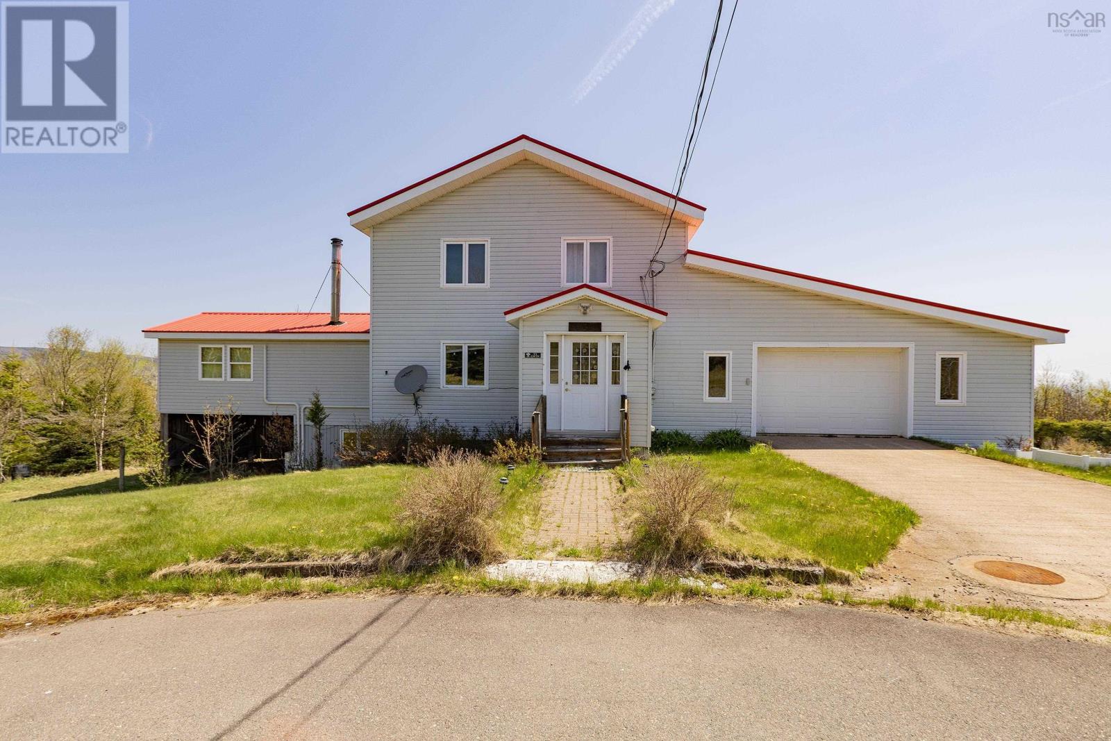 100 Phinney Lane, Parrsboro, Nova Scotia  B0M 1S0 - Photo 2 - 202503521