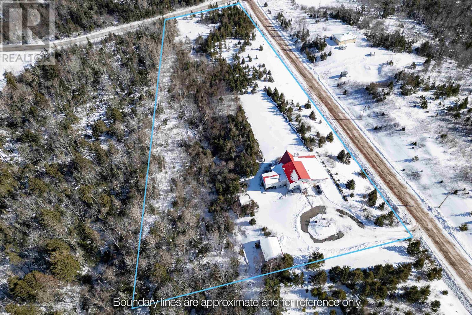 100 Phinney Lane, Parrsboro, Nova Scotia  B0M 1S0 - Photo 3 - 202503521