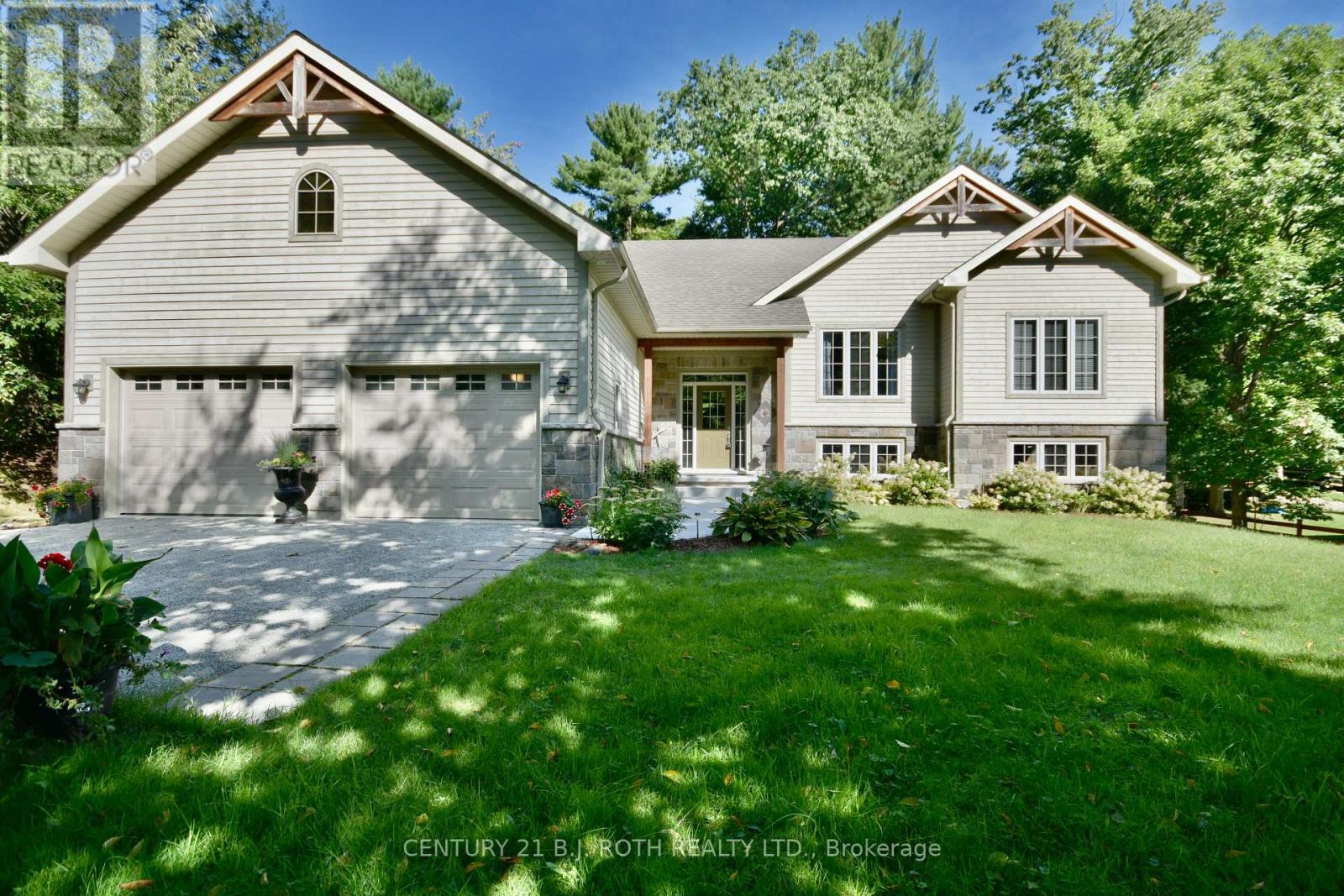 16 MACEDONIA CIRCLE, Tiny, Ontario