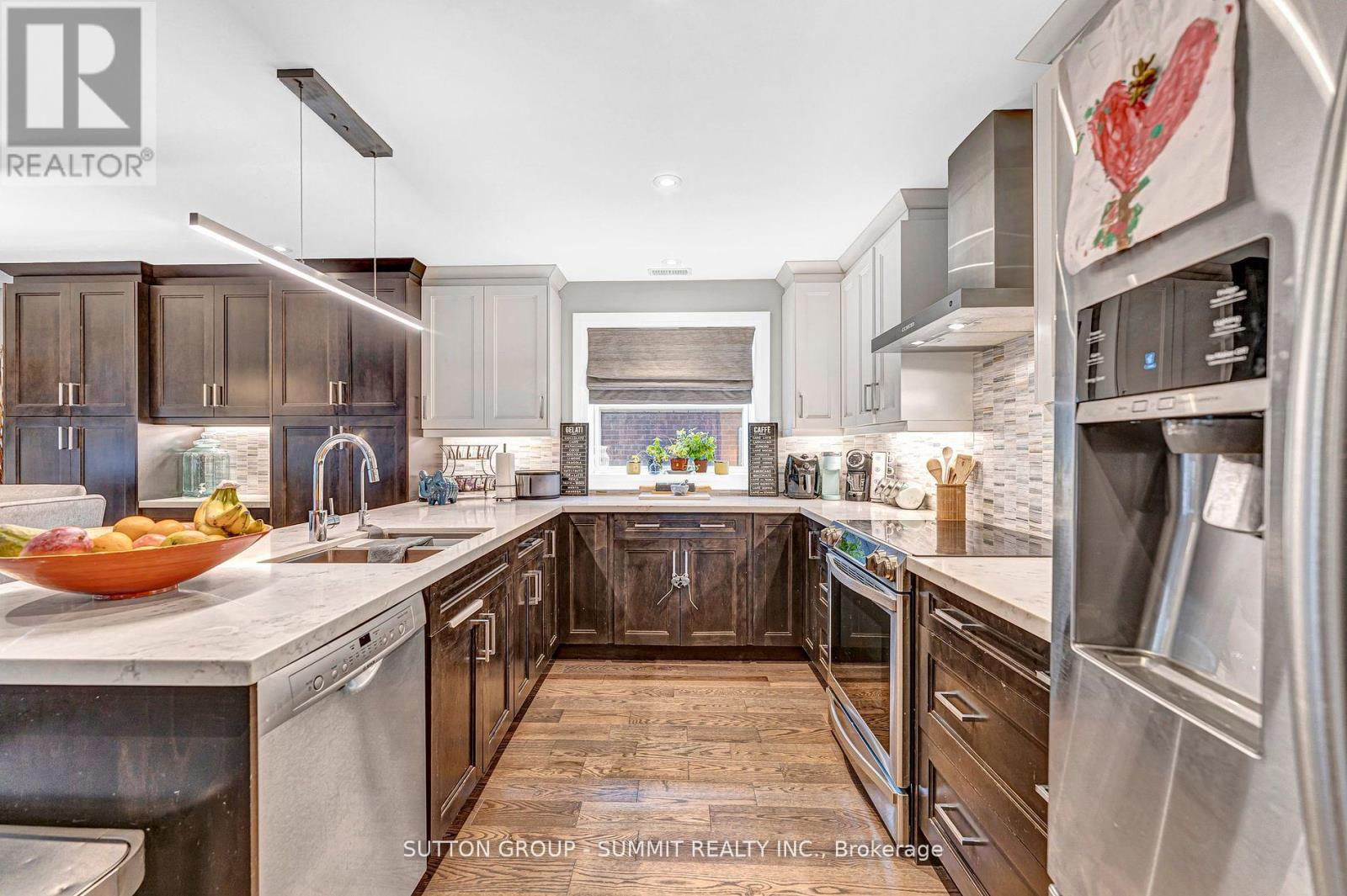 31 Oakwood Avenue N, Mississauga, Ontario  L5G 3L9 - Photo 24 - W11987149