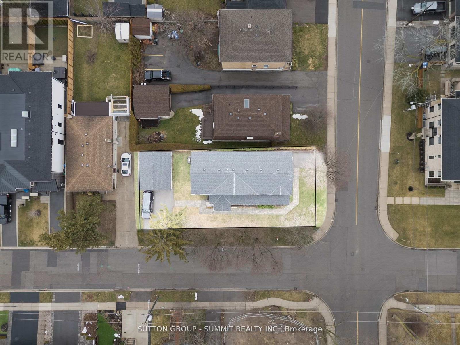 31 Oakwood Avenue N, Mississauga, Ontario  L5G 3L9 - Photo 40 - W11987149