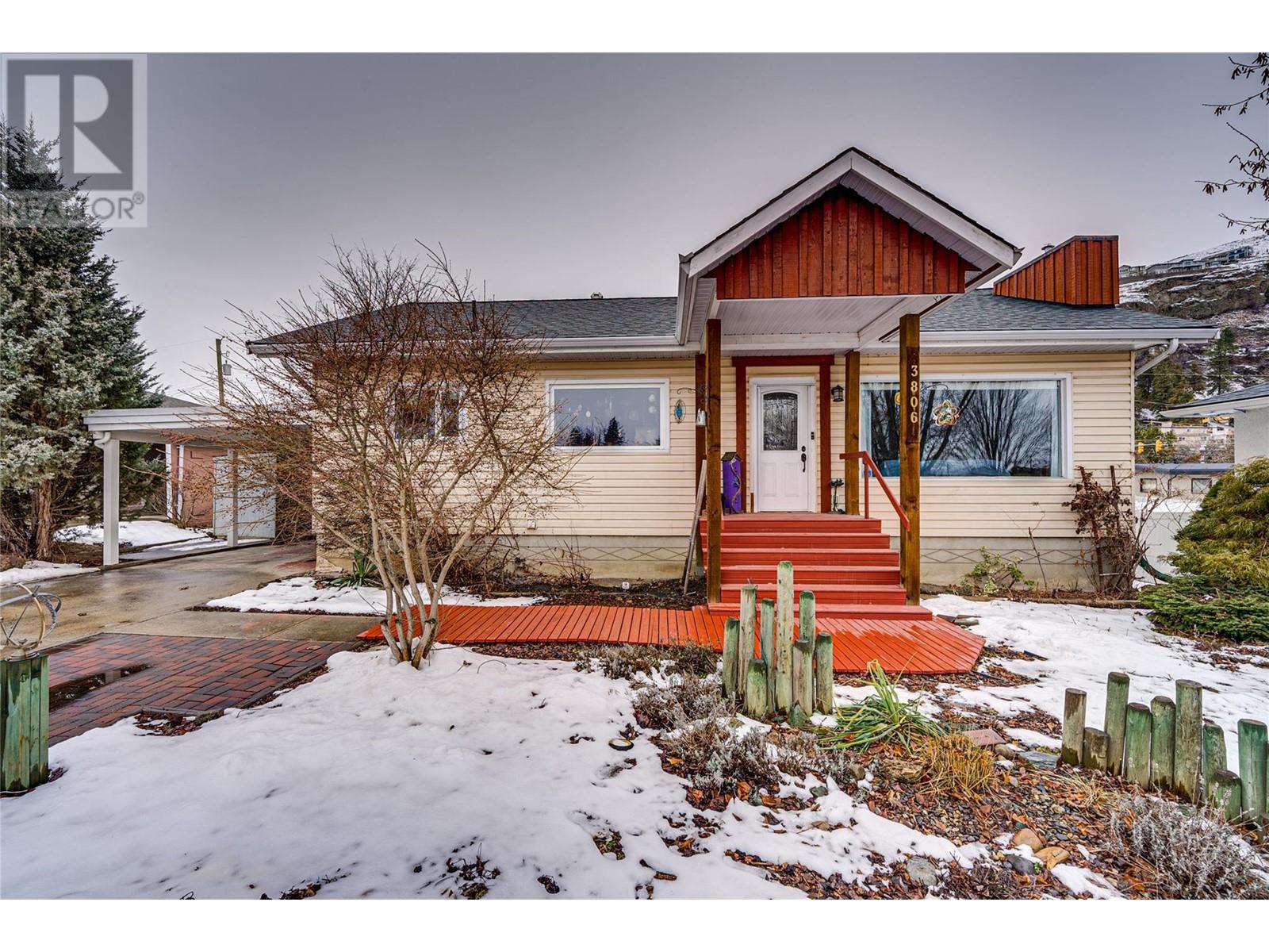 Property at 3806 36A Street image 1