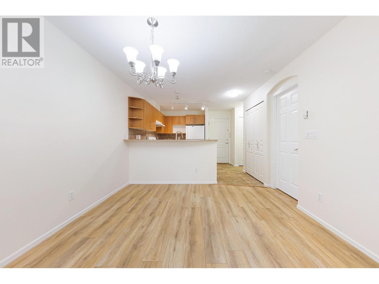 313 7330 Salisbury Avenue, Burnaby, British Columbia  V5E 4N8 - Photo 8 - R2969495