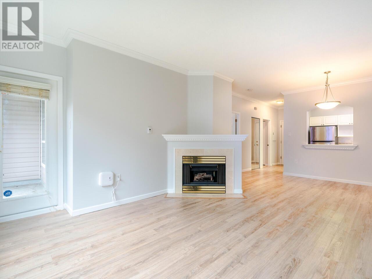 Listing Picture 4 of 24 : 121 8775 JONES ROAD, Richmond / 烈治文 - 魯藝地產 Yvonne Lu Group - MLS Medallion Club Member