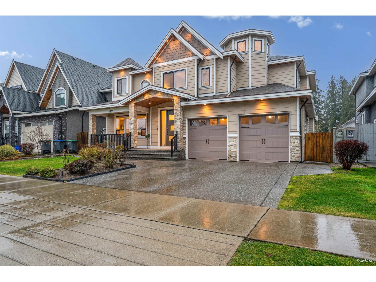 Property at 11138 156 STREET image 2