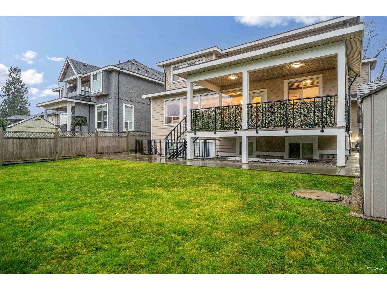 Property at 11138 156 STREET image 3