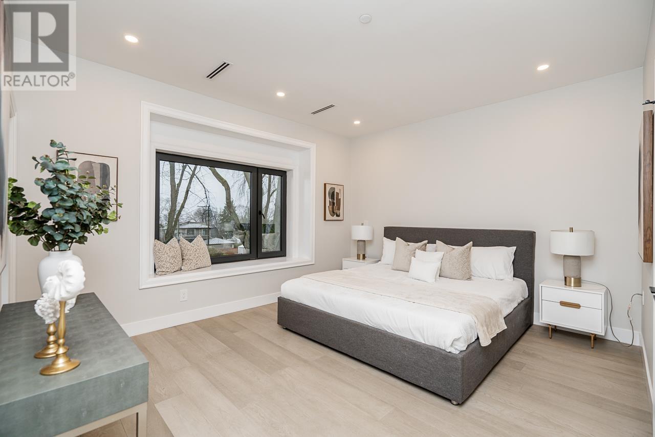 Listing Picture 17 of 35 : 3292 W 24TH AVENUE, Vancouver / 溫哥華 - 魯藝地產 Yvonne Lu Group - MLS Medallion Club Member