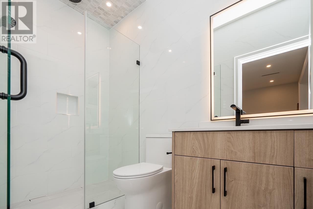 Listing Picture 19 of 35 : 3292 W 24TH AVENUE, Vancouver / 溫哥華 - 魯藝地產 Yvonne Lu Group - MLS Medallion Club Member