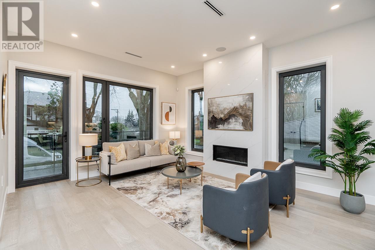 Listing Picture 4 of 35 : 3292 W 24TH AVENUE, Vancouver / 溫哥華 - 魯藝地產 Yvonne Lu Group - MLS Medallion Club Member